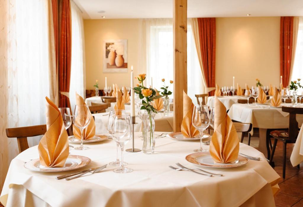 Hotel Mediterraneo Neustadt an der Weinstraße Buitenkant foto